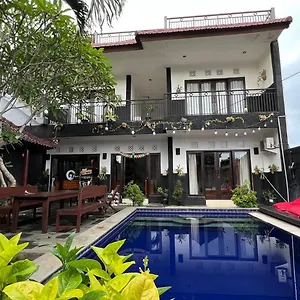  Hostel Parmilla Uluwatu